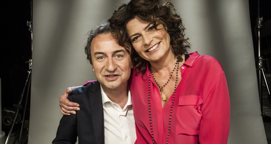Immagine di Vite da copertina, su TV8 che fine hanno fatto i personaggi e le trasmissioni tv? - Scopri di più su Sky Italia