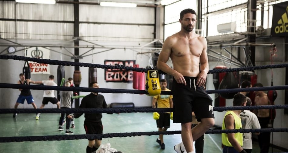 Immagine di Boxe, De Carolis in diretta il 24 Luglio su TV8. Telecronaca di Fabio Caressa! - Scopri di più su Sky Italia