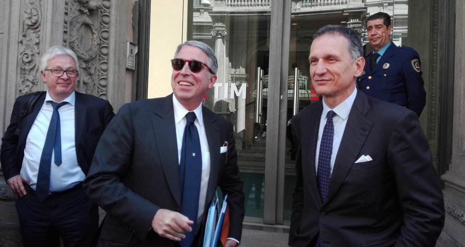 Tim: stampa francese, in Italia gli ostacoli si accumlano per Vivendi