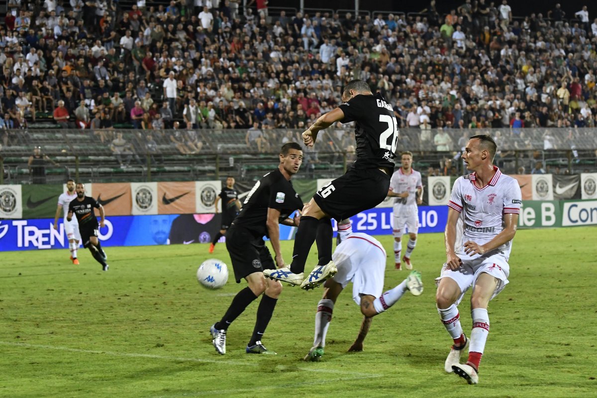Visualizza: Serie B, playoff diretta esclusiva Sky: stasera Cittadella - Frosinone e Venezia - Palermo su Digital-News.it Immagine di Serie B, playoff diretta esclusiva Sky: stasera Cittadella - Frosinone e Venezia - Palermo - Scopri di più su Sky Italia