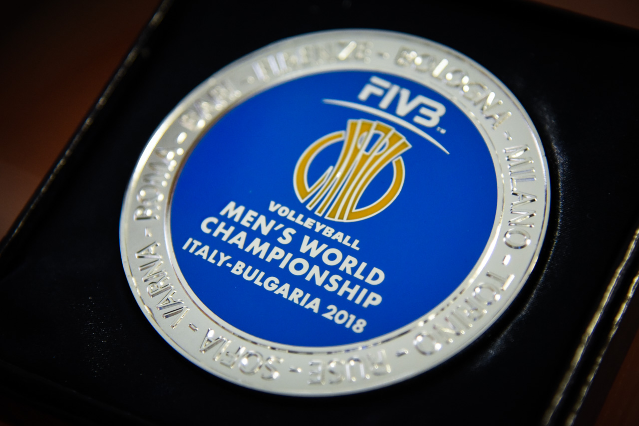 Visualizza: Rai Sport, a Settembre F1 Monza, Nazionale, Champions, U21, Mondiali Ciclismo e Pallavolo su Digital-News.it Immagine di Rai Sport, a Settembre F1 Monza, Nazionale, Champions, U21, Mondiali Ciclismo e Pallavolo - Scopri di più su Sport
