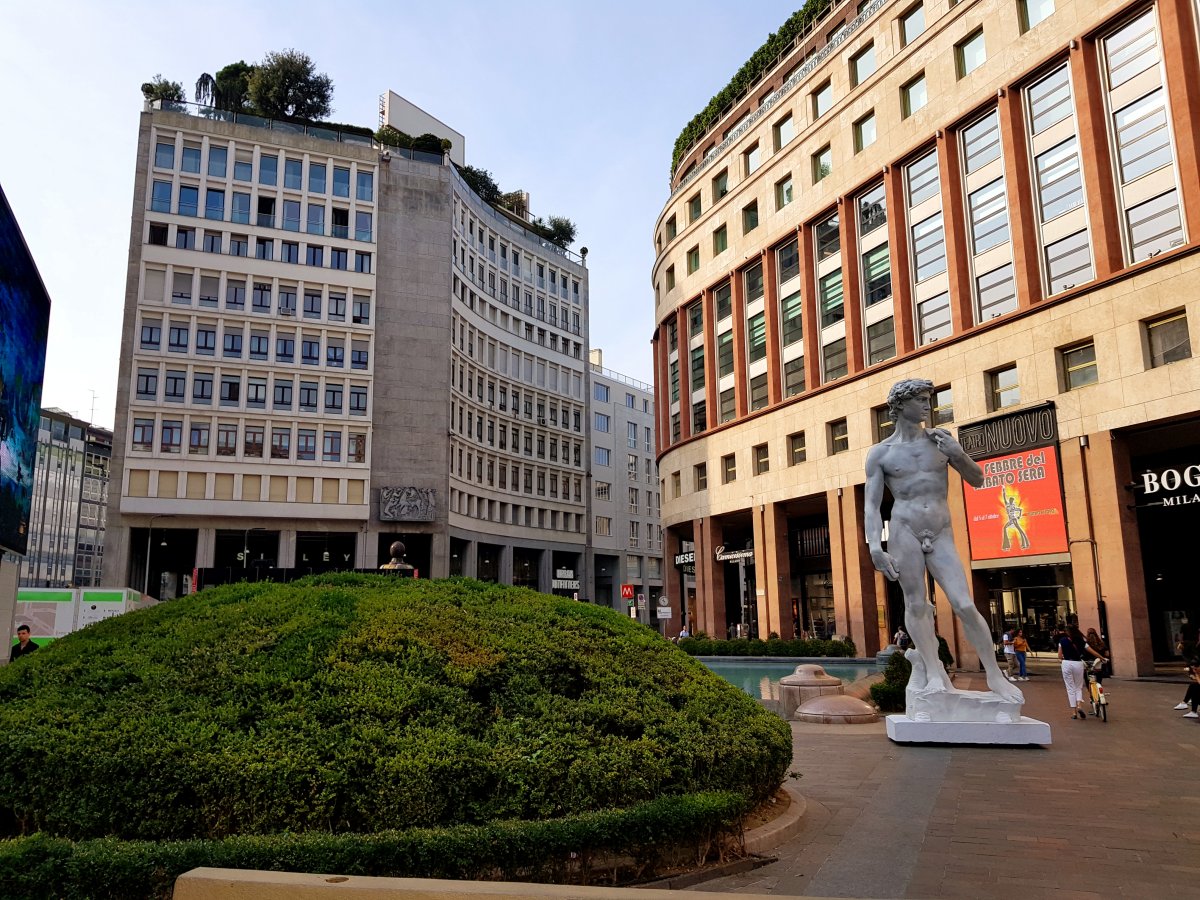 Visualizza: Sky porta il David in piazza a Milano, in attesa di Michelangelo - Infinito al Cinema su Digital-News.it Immagine di Sky porta il David in piazza a Milano, in attesa di Michelangelo - Infinito al Cinema - Scopri di più su Sky Italia
