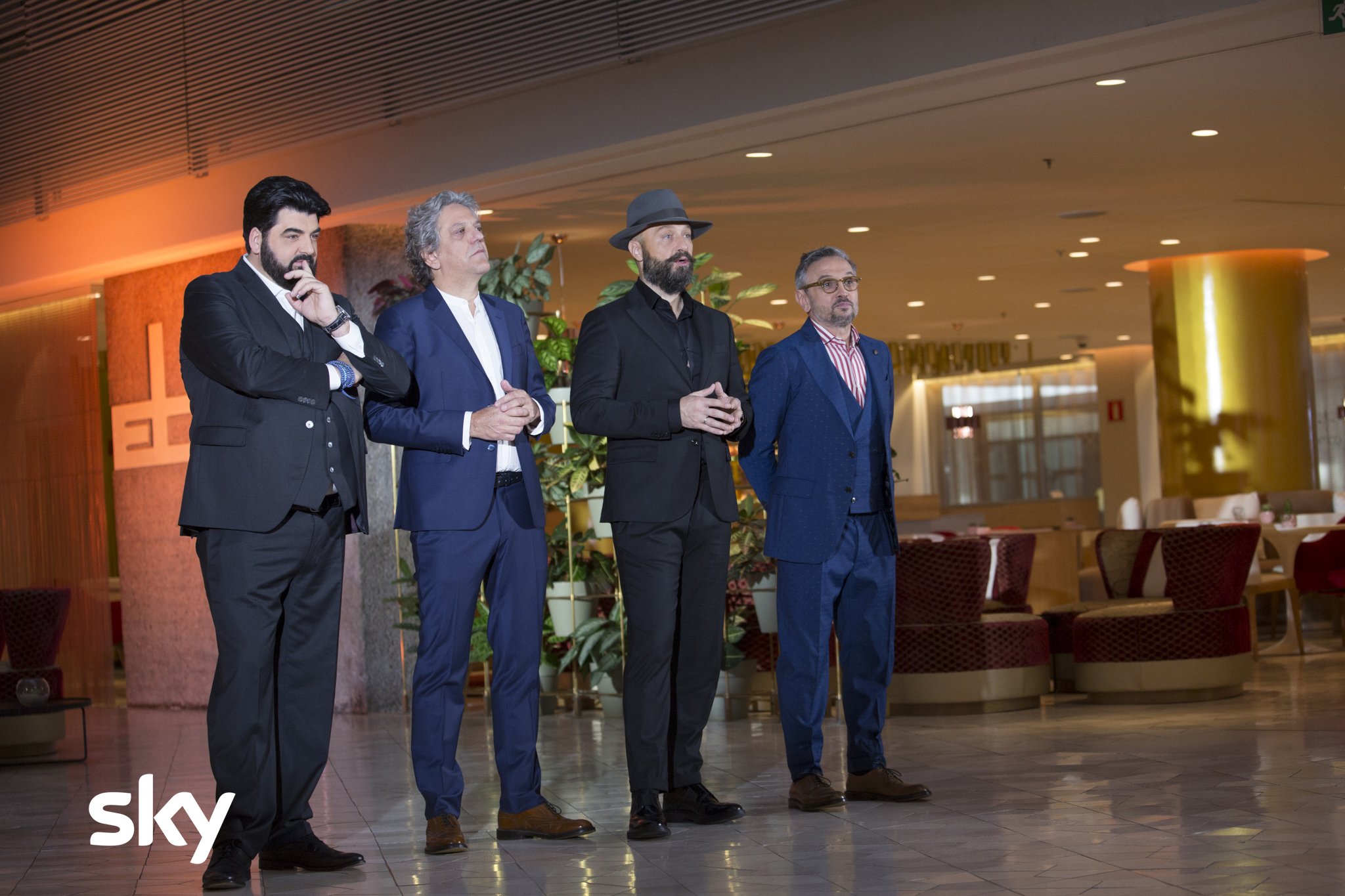 Visualizza: MasterChef Sky Uno, fantasia e creatività nella MasterClass. Esterna a Madrid su Digital-News.it Immagine di MasterChef Sky Uno, fantasia e creatività nella MasterClass. Esterna a Madrid - Scopri di più su Sky Italia