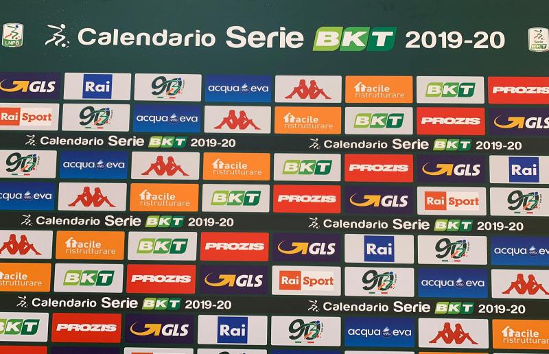 Foto - Serie B 2019 - 2020, la programmazione tv prime 2 giornate su Rai e DAZN