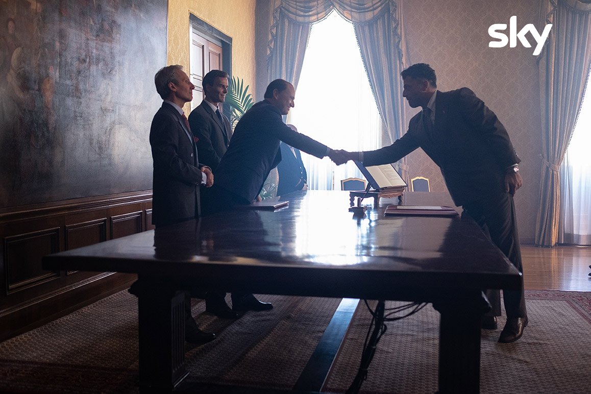 Visualizza: 1994 episodi 3 e 4 stasera su Sky Atlantic e Cinema Uno (anche in 4K HDR) su Digital-News.it Immagine di 1994 episodi 3 e 4 stasera su Sky Atlantic e Cinema Uno (anche in 4K HDR) - Scopri di più su Sky Italia