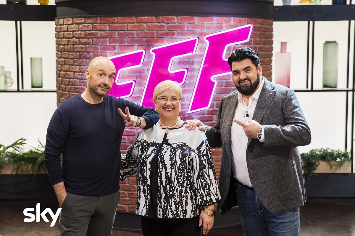 Immagine di Sky Uno: Cannavacciuolo, Joe e Lidia Bastianich giudici a Family Food Fight - Scopri di più su Sky Italia