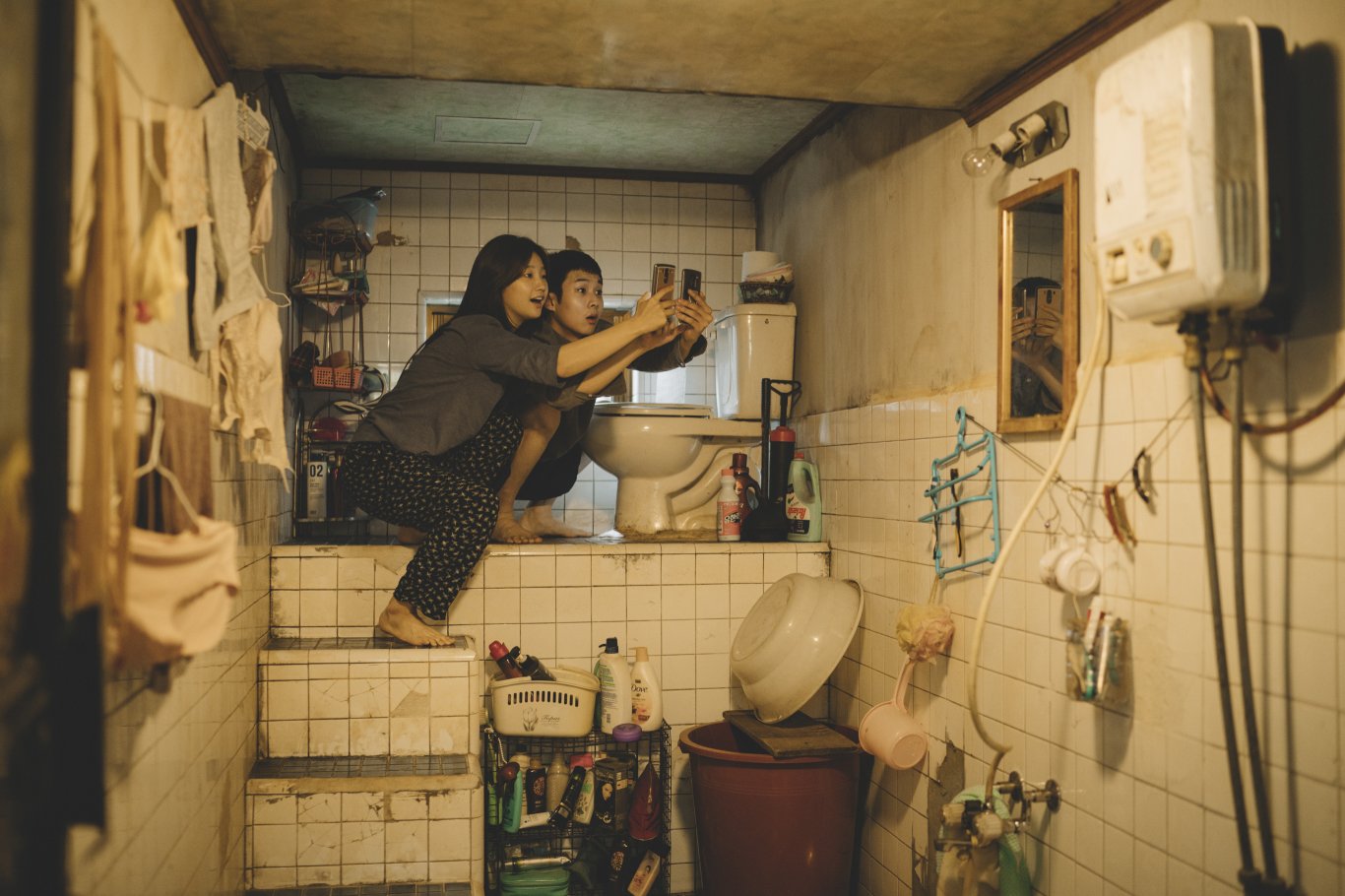 Immagine di Sky Cinema, arriva «Parasite» il film più acclamato diretto da Bong Joon-Ho - Scopri di più su Sky Italia