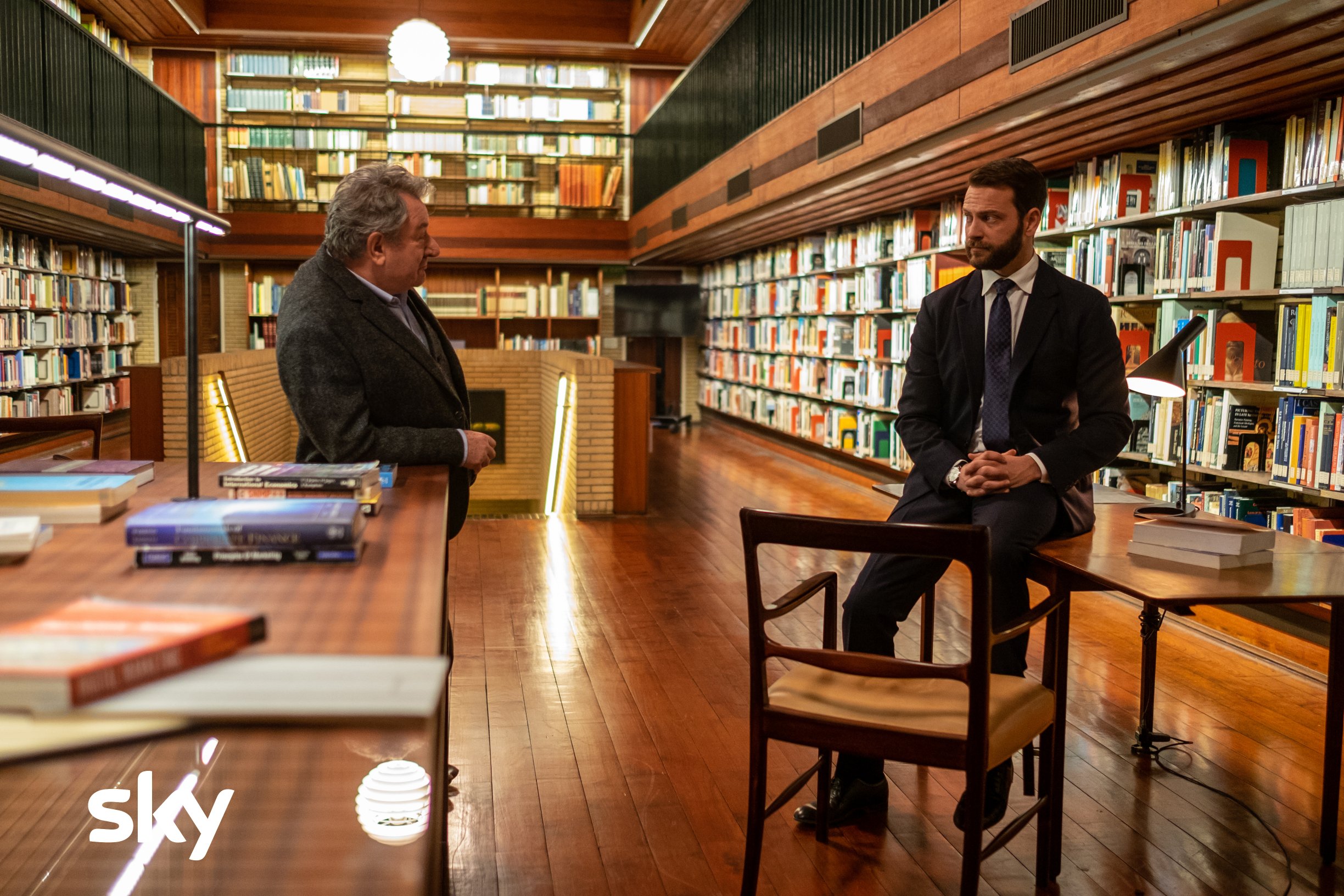 Visualizza: Appuntamento finale con «Diavoli» su Sky Atlantic e NOW TV su Digital-News.it Immagine di Appuntamento finale con «Diavoli» su Sky Atlantic e NOW TV - Scopri di più su Sky Italia