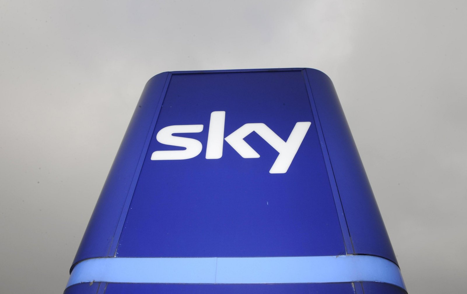 Visualizza: Gruppo Sky stanzia risorse per supportare la lotta contro ingiustizia razziale su Digital-News.it Immagine di Gruppo Sky stanzia risorse per supportare la lotta contro ingiustizia razziale - Scopri di più su Sky Italia