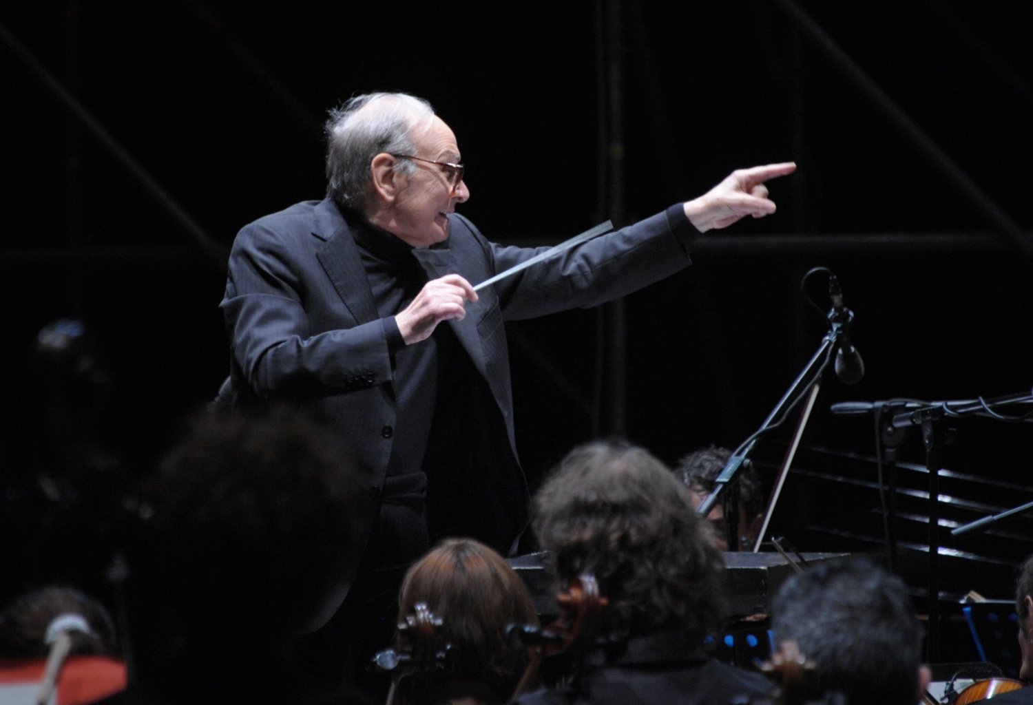 Immagine di Rai, Mediaset e Sky cambiano palinsesti per omaggiare Ennio Morricone - Scopri di più su Televisione