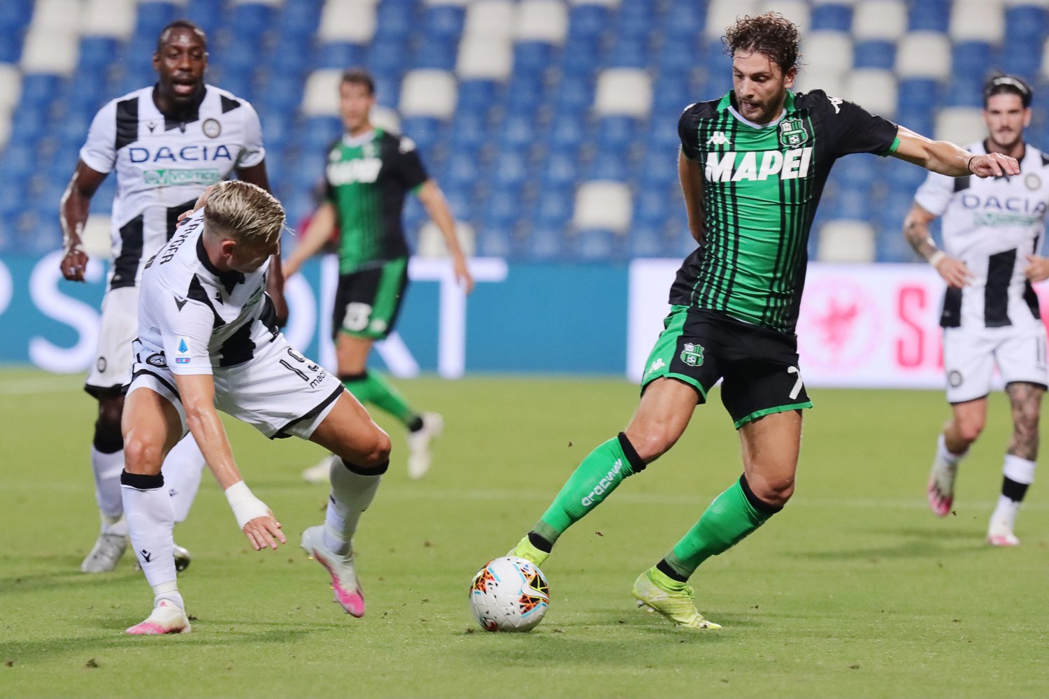 Visualizza: Asse Cvc - Advent, offerta da 1,3 miliardi per quota in diritti Serie A su Digital-News.it Immagine di Asse Cvc - Advent, offerta da 1,3 miliardi per quota in diritti Serie A - Scopri di più su Sport
