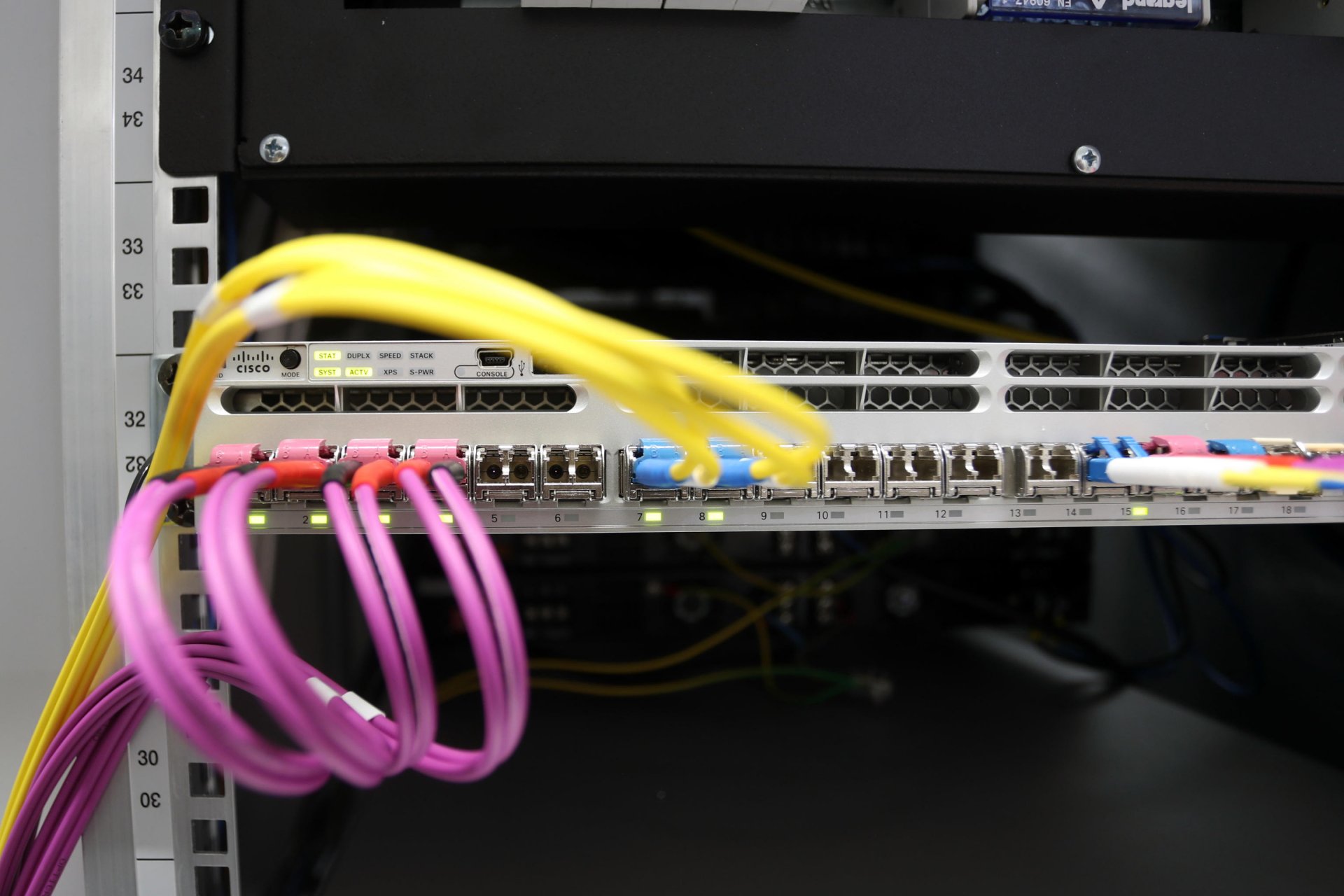 Agcom: fibra ottica nei condomini, approvate le linee guida Agcom: fibra ottica nei condomini, approvate le linee guida
