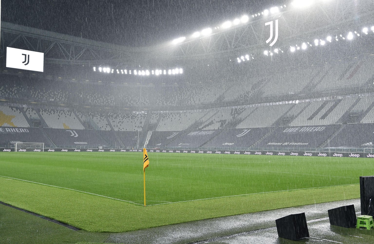Immagine di CVC in Serie A e interesse Amazon Champions può cambiare scenario tv - Scopri di più su Sport