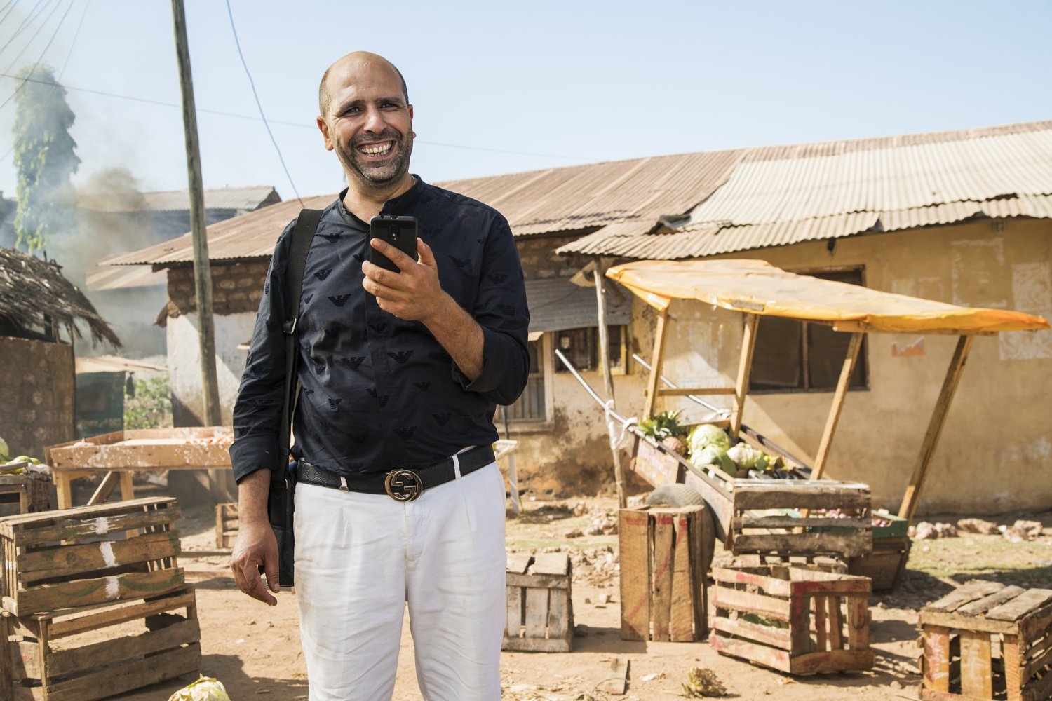 Immagine di «Tolo Tolo» in prima tv Sky Cinema, la commedia campione con Checco Zalone - Scopri di più su Sky Italia
