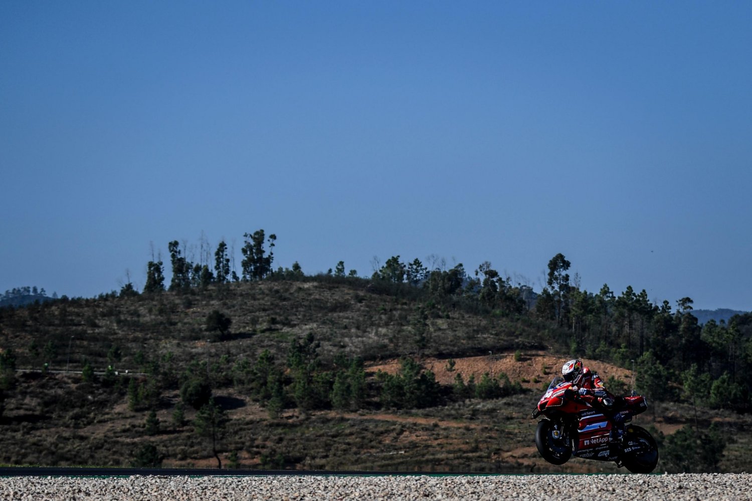 Immagine di MotoGP Portogallo 2020, Gara - Diretta Sky Sport e DAZN. Portimao Live TV8 - Scopri di più su Sky Italia