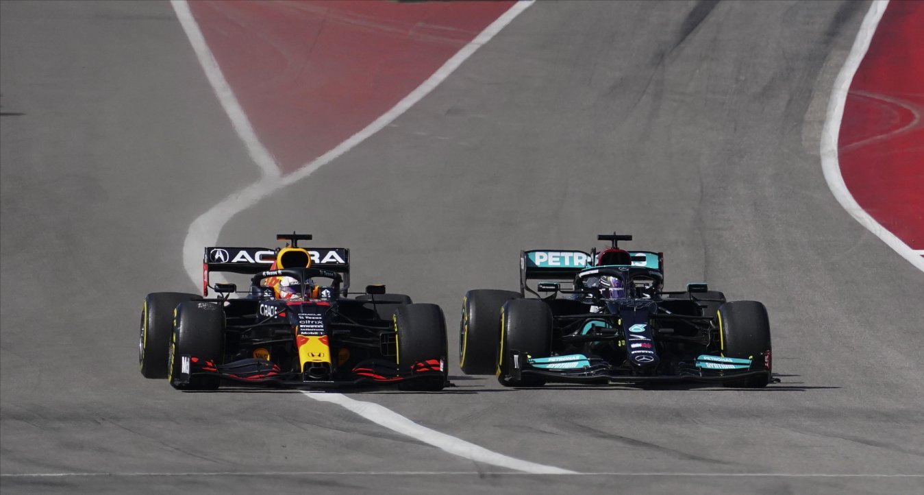 F1 Abu Dhabi 2021, Gara - Diretta Sky Sport e TV8 | Campione del Mondo Max o Lewis?