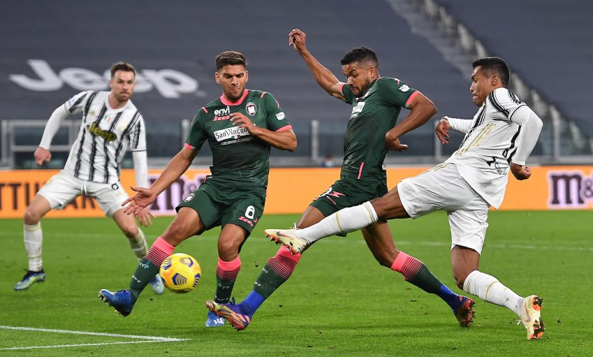 Visualizza: Tim in campo per la Serie A. Non offerta su diritti tv ma accordo con DAZN su Digital-News.it Immagine di Tim in campo per la Serie A. Non offerta su diritti tv ma accordo con DAZN - Scopri di più su Sport