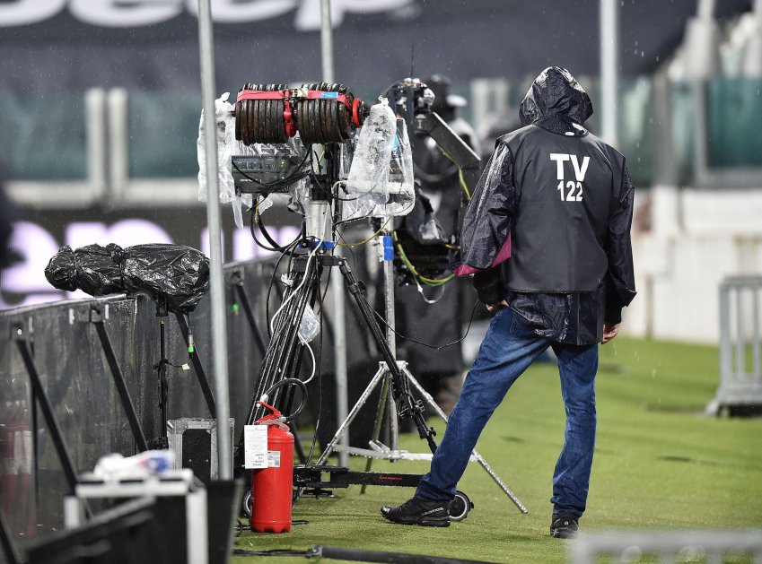 Visualizza: Diritti Tv Serie A 2021 - 2024, oggi nuovo round. Scontro Sky e DAZN su Digital-News.it Immagine di Diritti Tv Serie A 2021 - 2024, oggi nuovo round. Scontro Sky e DAZN - Scopri di più su Sport