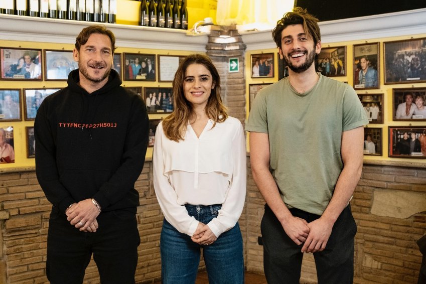Immagine di 500mila spettatori medi su Sky per il debutto della serie tv sul capitano Totti - Scopri di più su Sky Italia