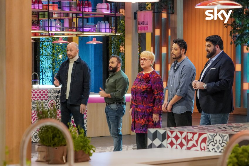 Visualizza: Family Food Fight, terzo appuntamento su Sky Uno e NOW. Ospiti The Jackal su Digital-News.it Immagine di Family Food Fight, terzo appuntamento su Sky Uno e NOW. Ospiti The Jackal - Scopri di più su Sky Italia