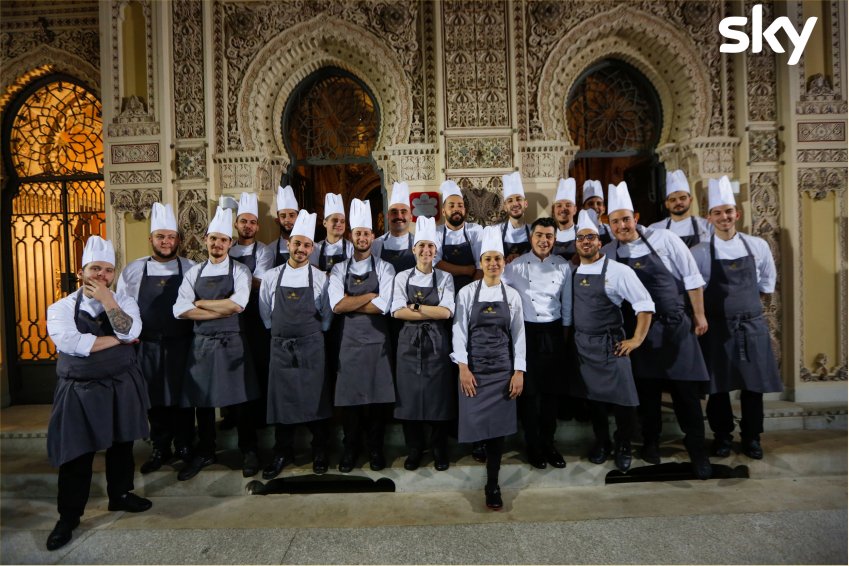 Immagine di Antonino Chef Academy - Finale su Sky e NOW, chi conquisterà un posto a Villa Crespi? - Scopri di più su Sky Italia
