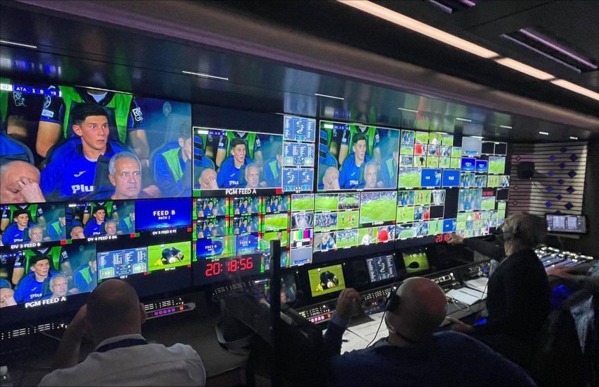 Immagine di 4K HDR HLG Sky, realtà aumentata, droni panoramici per Atalanta-Manchester United - Scopri di più su Sky Italia