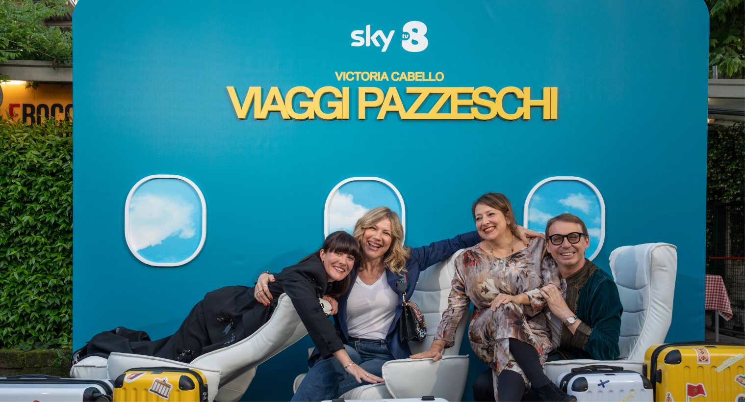 Victoria Cabello - «Viaggi Pazzeschi», il travel show ogni martedì su TV8