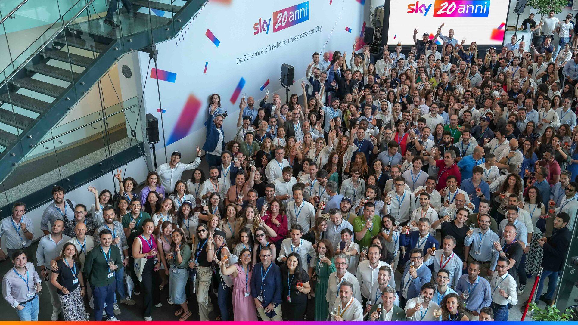 Sky Italia compie 20 anni: una storia di innovazione e rivoluzione televisiva