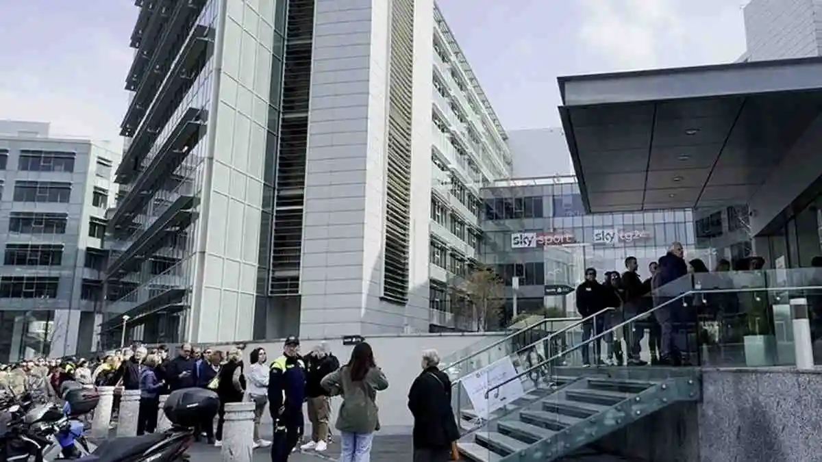 Giornate FAI Primavera, oltre 800 visitatori entrano nella sede Sky Italia a Milano