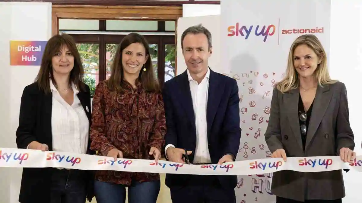 Sky Up Digital Hub, un nuovo ponte digitale per i giovani di Gratosoglio (Milano)