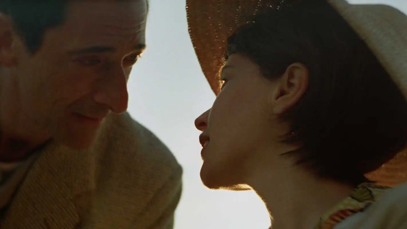 Immagine di THE BRUTALIST, film pluripremiato con Adrien Brody, in prima TV su Sky Cinema e NOW - Scopri di più su Sky Italia