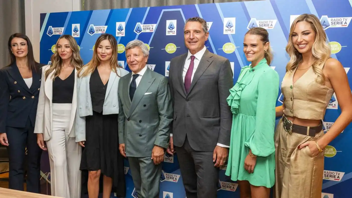 Radio TV Serie A, piattaforma in chiaro su sito, app e Dazn con radiocronache, rubriche e ospiti top Radio TV Serie A, piattaforma in chiaro su sito, app e Dazn con radiocronache, rubriche e ospiti top
