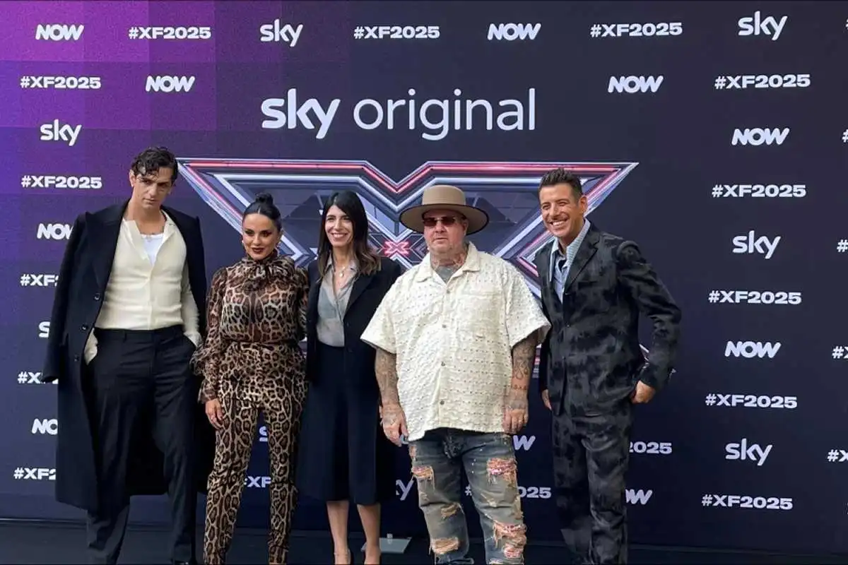 Presentato X Factor 2025 su Sky e NOW: autenticità, emozioni, confermata finale a Napoli Presentato X Factor 2025 su Sky e NOW: autenticità, emozioni, confermata finale a Napoli