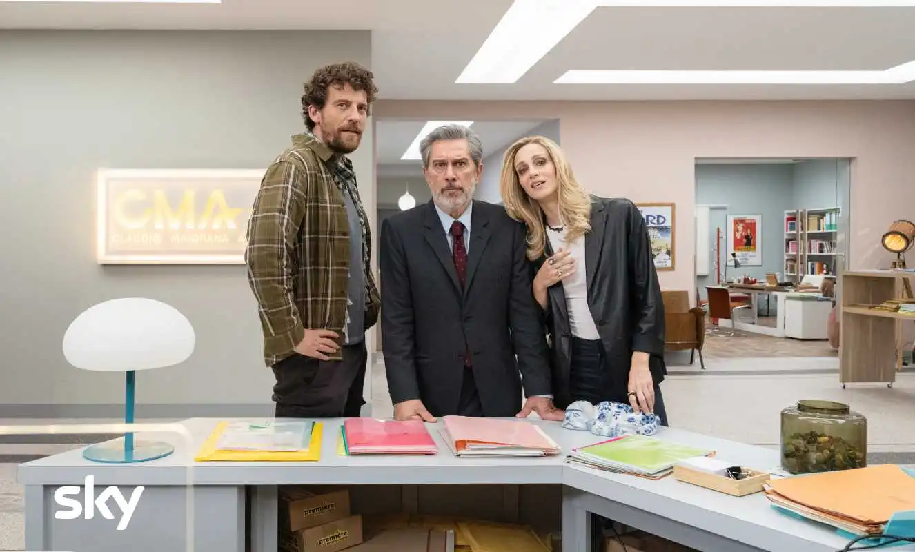 CALL MY AGENT – ITALIA: terza stagione da novembre su Sky e NOW con nuovi guest e colpi di scena CALL MY AGENT – ITALIA: terza stagione da novembre su Sky e NOW con nuovi guest e colpi di scena