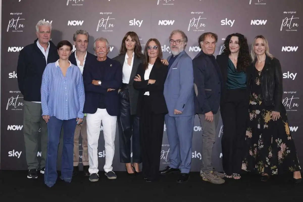 Petra 3 su Sky e NOW: Paola Cortellesi torna con nuove indagini tra Genova e Palermo