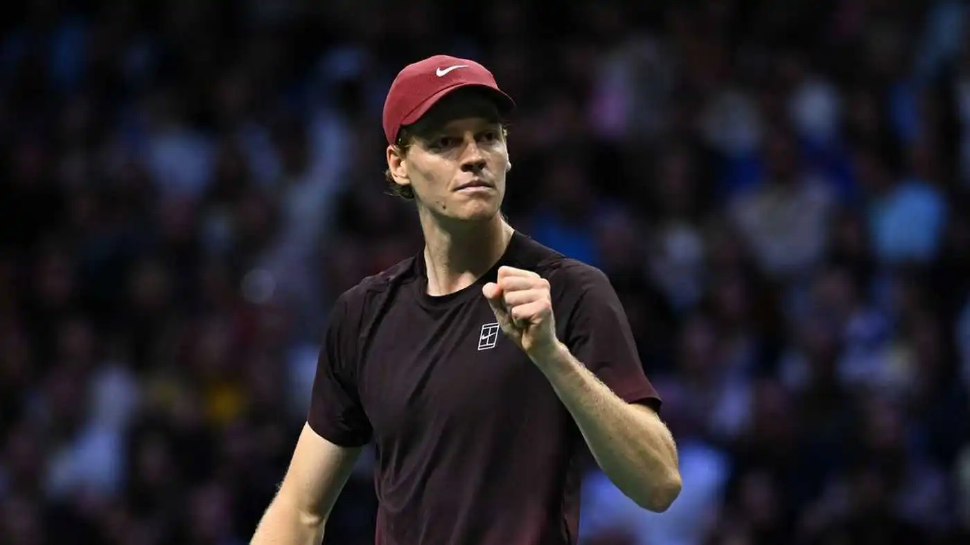 Sinner cerca il trono di Parigi: finale Masters 1000 domenica in diretta Sky Sport e differita TV8 Sinner cerca il trono di Parigi: finale Masters 1000 domenica in diretta Sky Sport e differita TV8