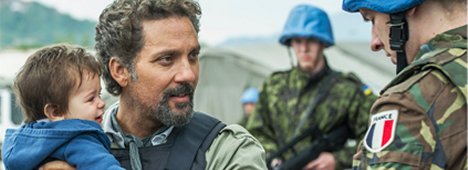 Foto - L'angelo di Sarajevo, Beppe Fiorello su Rai 1 (anche in HD) è un inviato di guerra vero