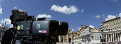 Immagine di La Santa Messa di Pasqua in tre dimensioni in diretta esclusiva su Sky 3D - Scopri di più su Sky Italia