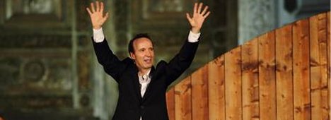 Immagine di Da Firenze a Rai1, al progetto una prima serata natalizia con Roberto Benigni - Scopri di più su Televisione