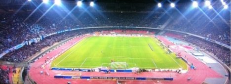 Immagine di Serie A, Napoli - Juventus e Roma - Lazio, diretta Sky Sport e Mediaset Premium - Scopri di più su Sport
